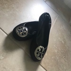 Black Tory Burch Metal-Logo Travel Ballet Flat